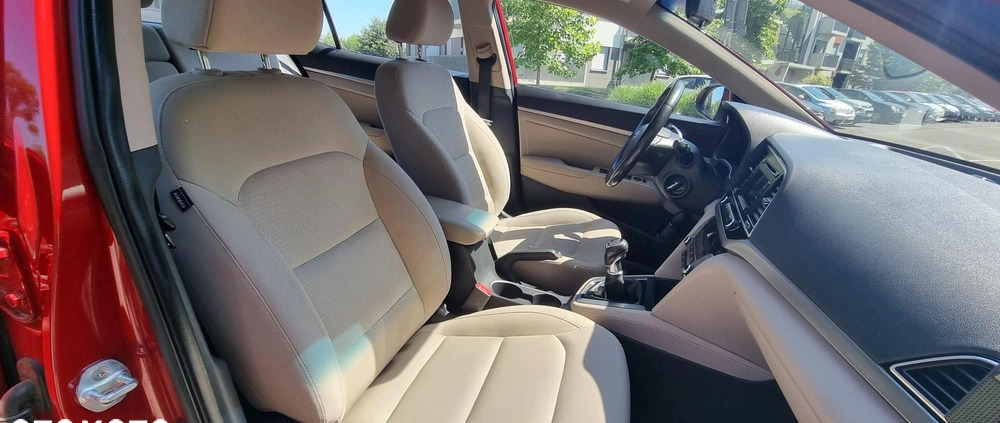 Hyundai Elantra cena 53000 przebieg: 84000, rok produkcji 2016 z Wrocław małe 67